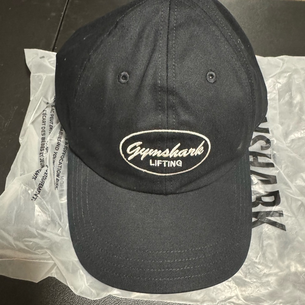 Gymshark Old School Lifting Cap in black